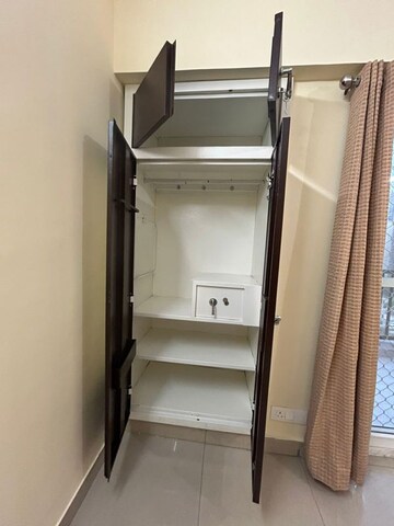 Furnished Amenities in 3.5 BHK Apartment at Amrapali Centurian Park, Tech Zone 4 Greater Noida – for Rent