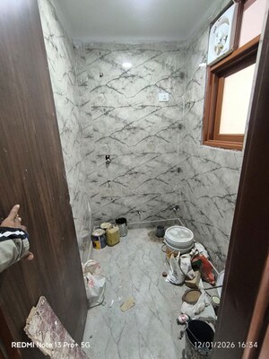 Bathroom in 1 BHK Builder Floor at Saket – for Rent
