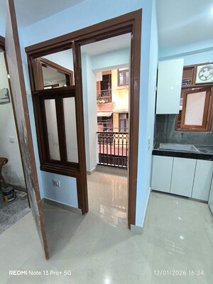 1 BHK Builder Floor For Rent in Saket