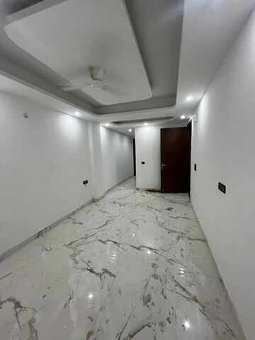 Room in 1 BHK Builder Floor at Saket – for Rent