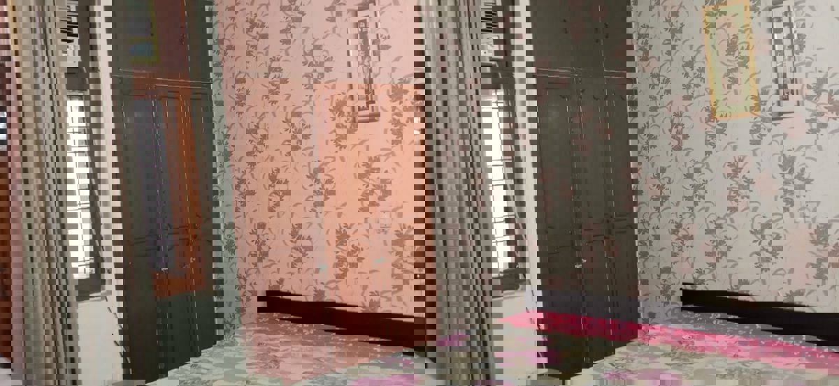 1.5 BHK Independent House For Rent in Sector 27