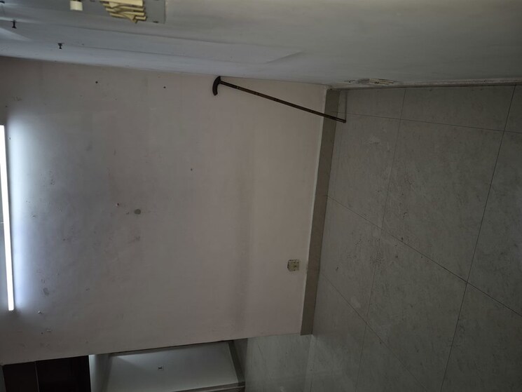 Room, mayur vihar 2.5 Bedroom 754 Sq.Ft. Apartment In Mayur Vihar Delhi 9794595