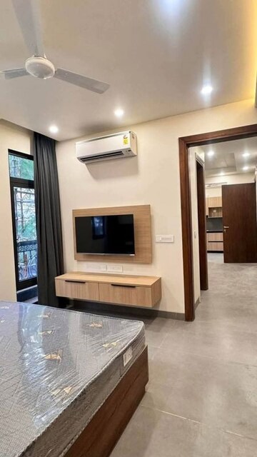 Living Room in 2.5 BHK Apartment at Enkay Towers, Sector 19 – for Rent