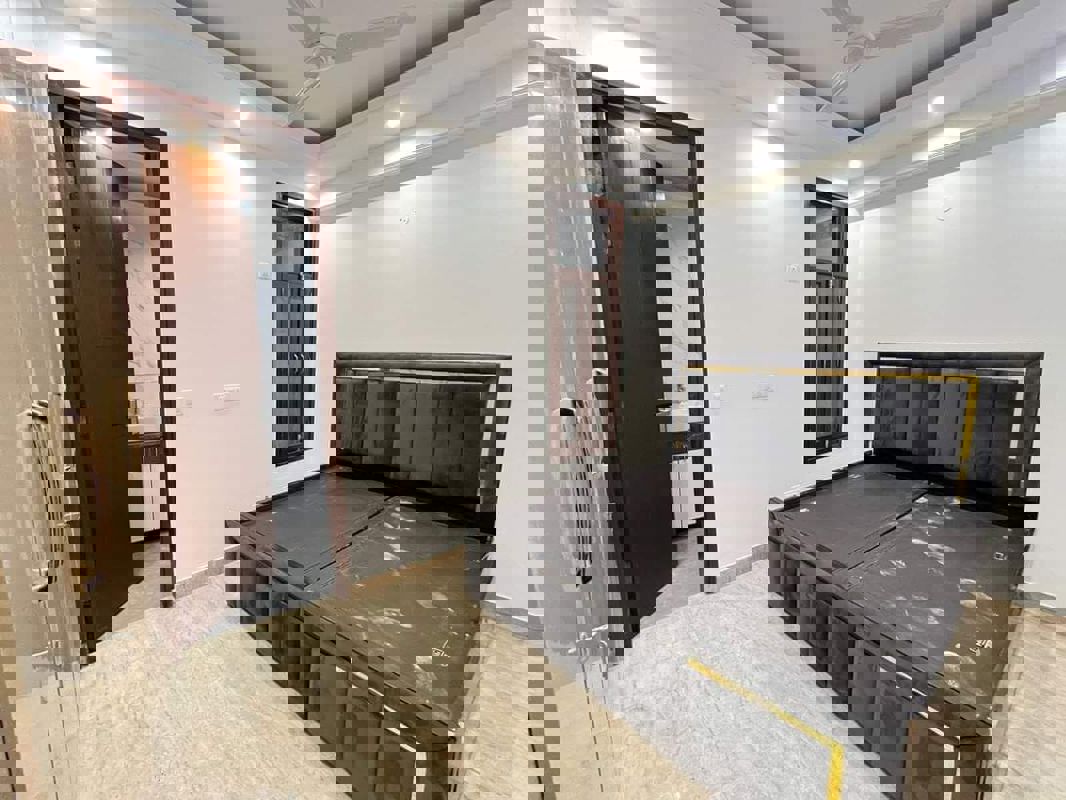 2 BHK Builder Floor For Sale in Govindpuri