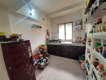 Parking in 1 BHK Apartment at Riddhi Garden, Malad East – for Rent