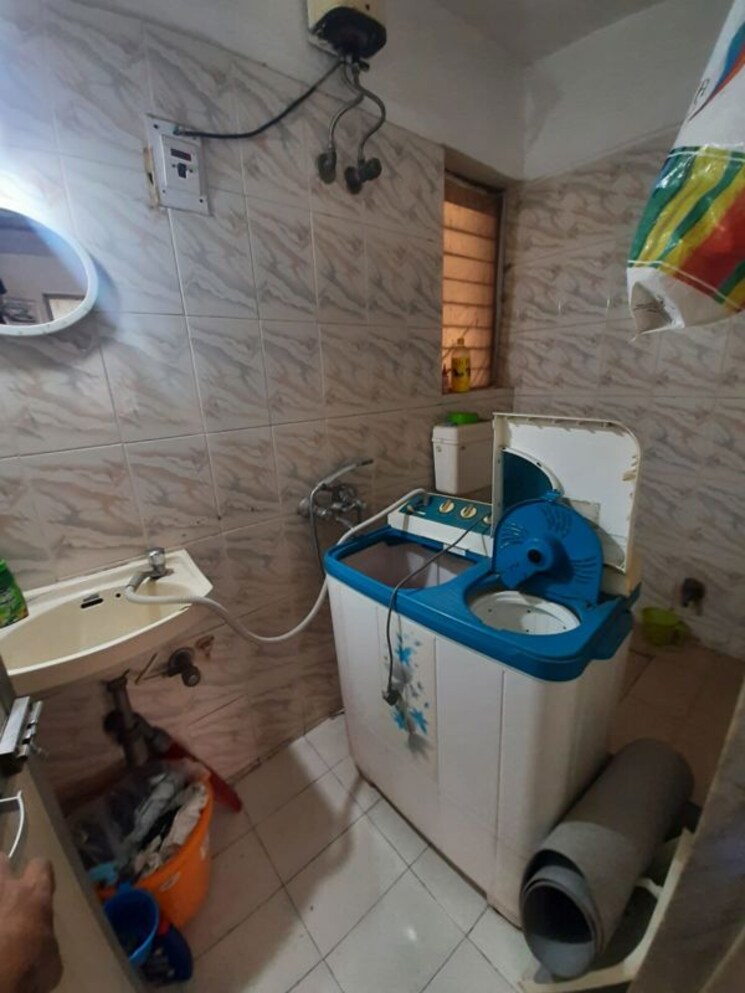 Team Area, riddhi-garden 1 Bedroom 625 Sq.Ft. Apartment In Malad East Mumbai 9794616