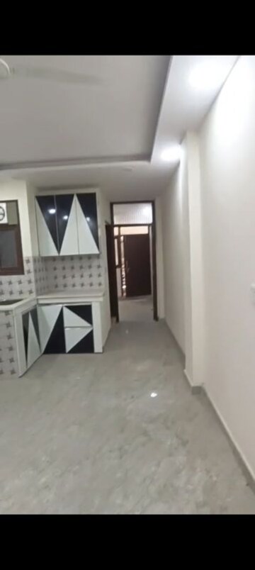 Building Lobby in 1 BHK Builder Floor at Govindpuri – for Sale