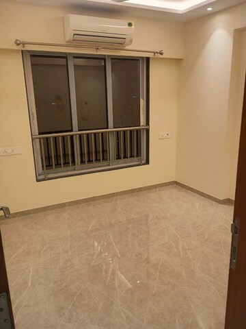 Room in 2 BHK Apartment at Thapar Suburbia, Chembur – for Rent