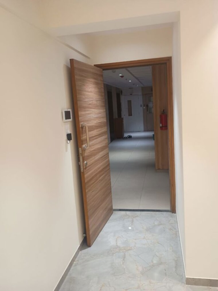 Room, thapar-suburbia 2 Bedroom 726 Sq.Ft. Apartment In Chembur Mumbai 9794636