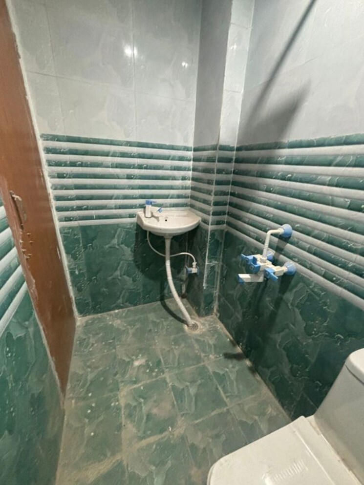  Parking, hark-sai-homes 1 Bedroom 600 Sq.Ft. Builder Floor In Sector 49 Noida 9794651