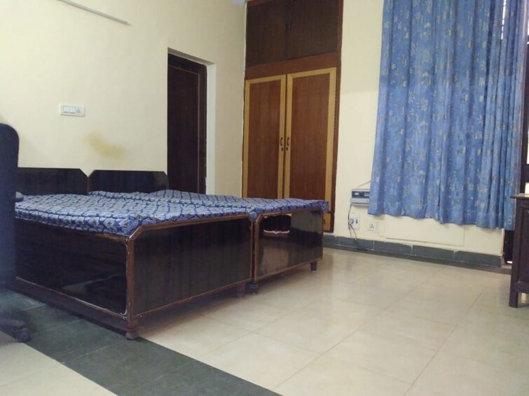 Cover Image, sector 29 1 RK 300 Sq.Ft. Builder Floor In Sector 29 Noida 9794656