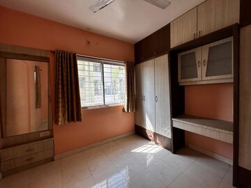 Room in 2 BHK Apartment at Vadgaon Budruk – for Rent