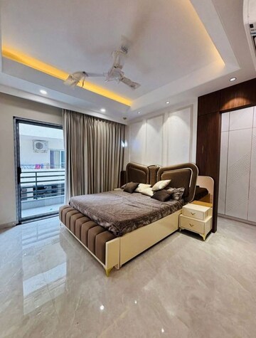 Bedroom in Studio Apartment at Infotech Center, Sector 19 – for Rent