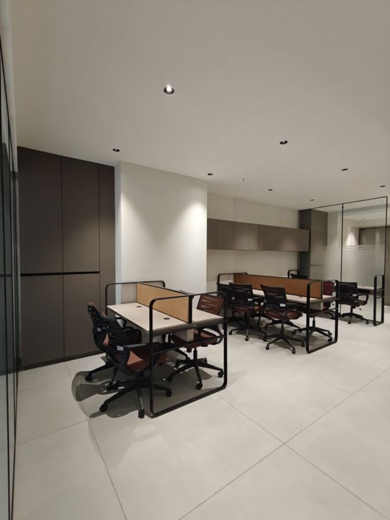 Gym, piplod Commercial Office Space 750 Sq.Ft. In Piplod Surat 9794211