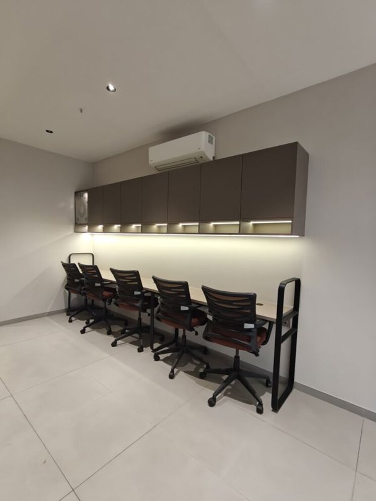 undefined, piplod Commercial Office Space 750 Sq.Ft. In Piplod Surat 9794211