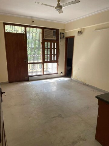 Room in 4 BHK Apartment at Sheeba Apartment, Chakkarpur – for Sale