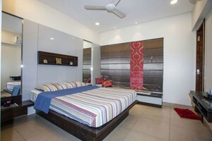 Bedroom in 3.5 BHK Apartment at Karia Konark Bella Vista, Magarpatta Road – for Sale
