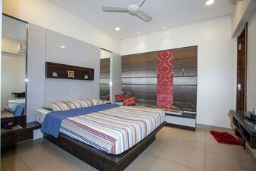 Bedroom in 3.5 BHK Apartment at Karia Konark Bella Vista, Magarpatta Road – for Sale