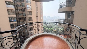 Kitchen in 2 BHK Apartment at Omaxe The Nile, Sector 49 – for Rent