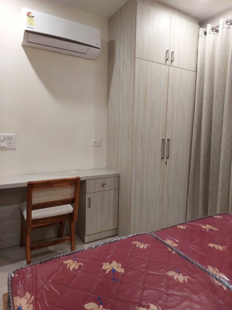 Bedroom, sector 42 1 Bedroom 875 Sq.Ft. Builder Floor In Sector 42 Gurgaon 9794780