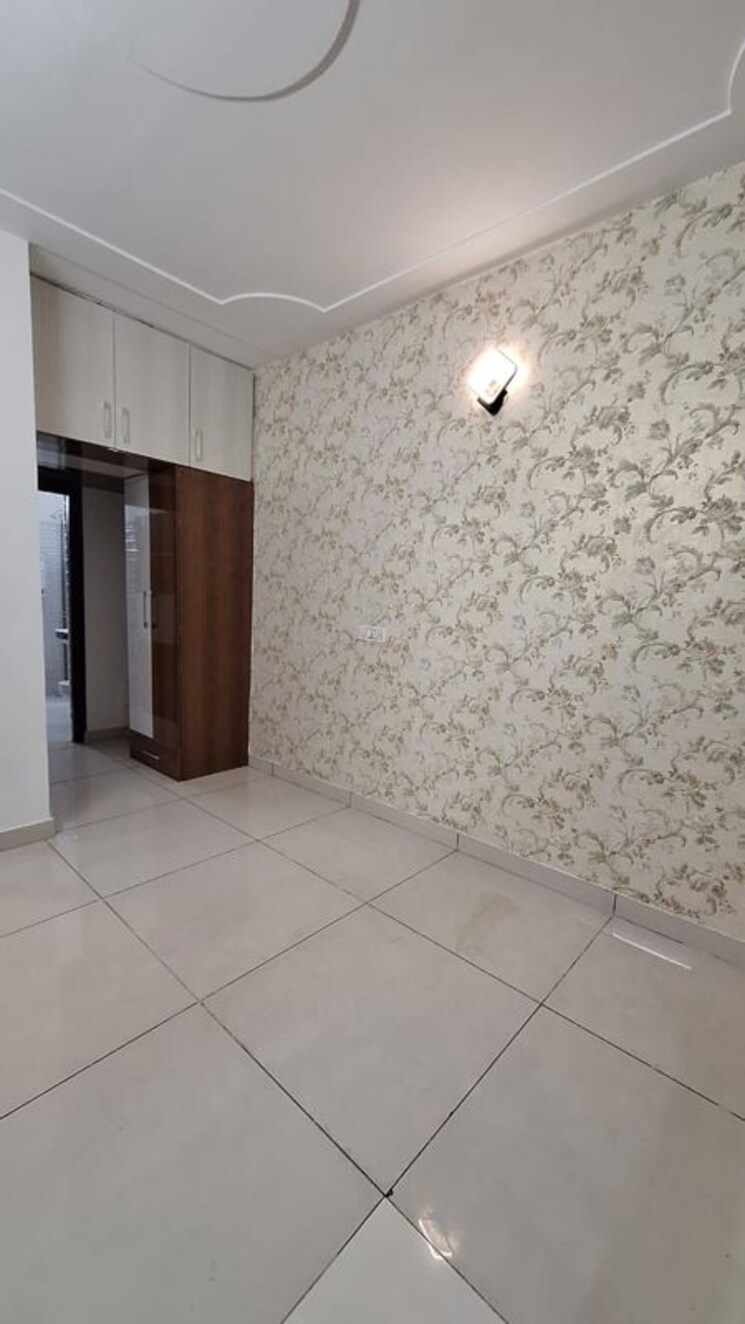 Room, ms-enclave-zirakpur 2 Bedroom 850 Sq.Ft. Apartment In Dhakoli Zirakpur 9794792