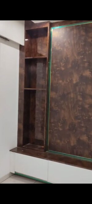 Furnished Amenities in 3 BHK Apartment at Rishita Manhattan, Gomti Nagar – for Rent