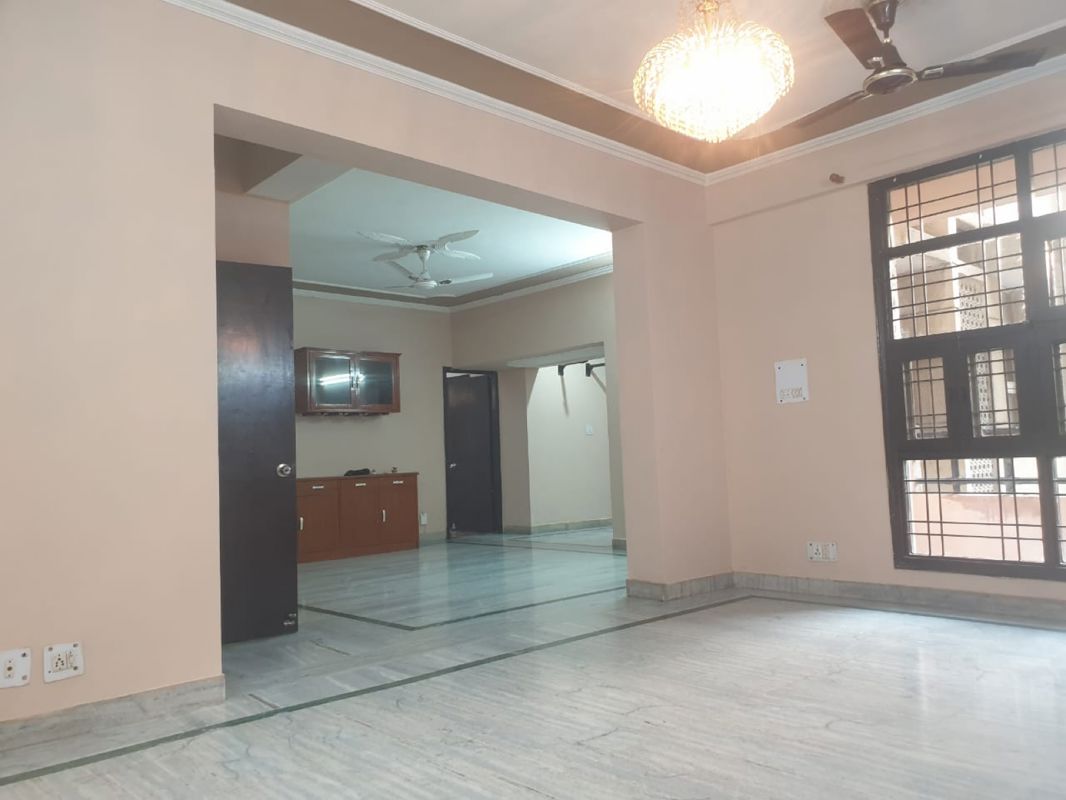 4 BHK + Servant Room 2700 Sq.Ft. Apartment in Vastu Apartments