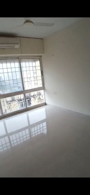 Bedroom in 2 BHK Apartment at Poddar Shri Ganesh Apartment, Goregaon West – for Rent