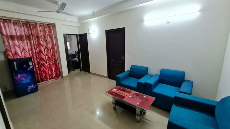 Living Room, amrapali-princely-estate 2.5 Bedroom 1000 Sq.Ft. Apartment In Sector 76 Noida 9794854