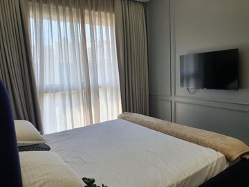 Bedroom in 3 BHK Apartment at Lodha Sterling, Kolshet Road – for Sale