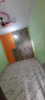 1 Rk  225 Sq.Ft. Builder Floor in Sant Nagar