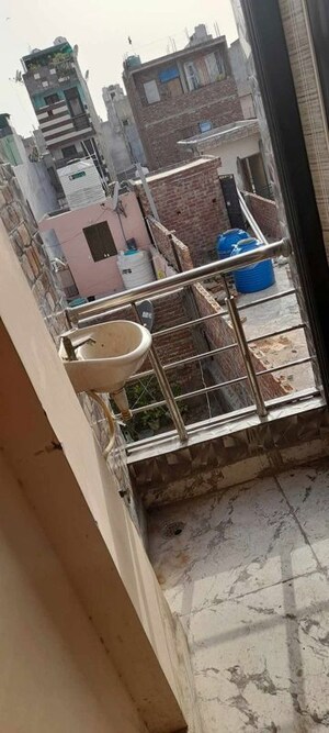 Balcony in 1 RK Builder Floor at Sant Nagar – for Sale