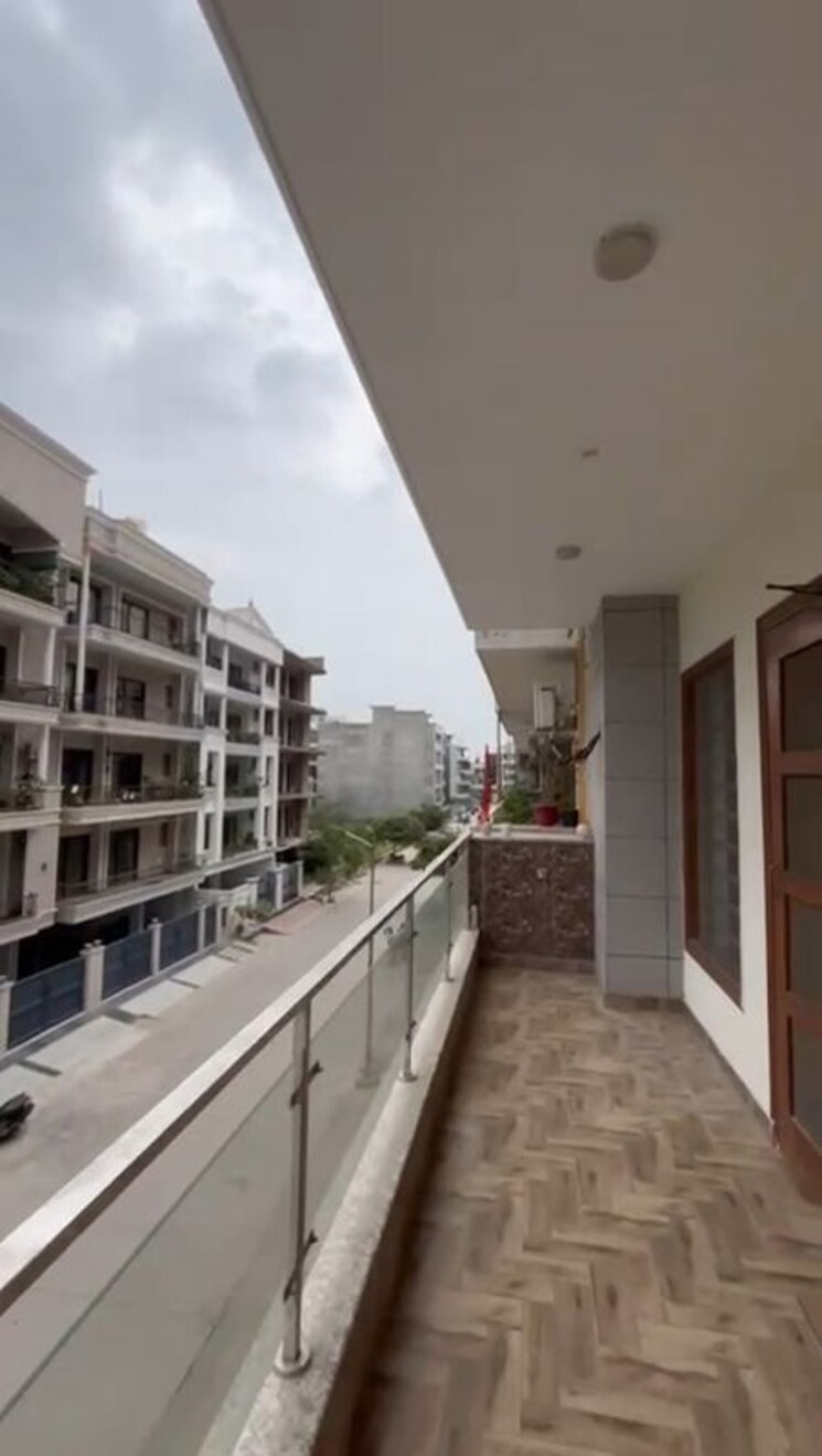 Balcony, tdi-the-retreat 3 Bedroom 260 Sq.Yd. Builder Floor In Sector 89 Faridabad 9794865
