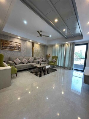 Living Room in 2.5 BHK Apartment at Fortune Tower, Sector 20 – for Rent