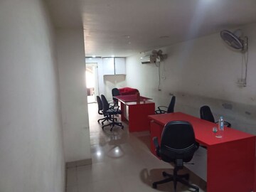  Office Space For Rent in Hazratganj