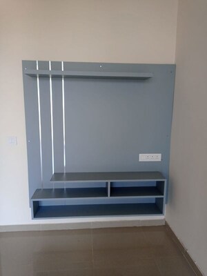 Furnished Amenities in 3 BHK Apartment at Omaxe Waterscapes, Gomti Nagar – for Rent