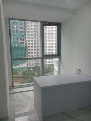 Room in  Office Space at Mulund West – for Rent