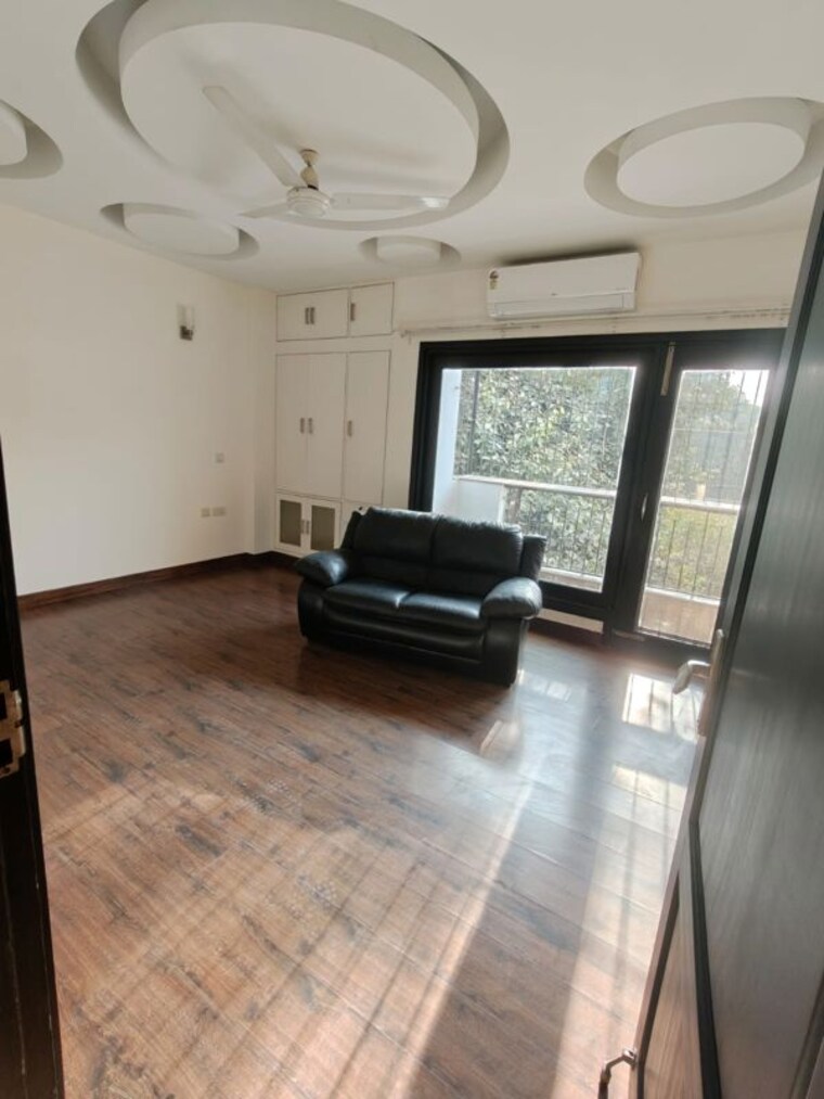 Kitchen, vasant vihar 2 Bedroom 3600 Sq.Ft. Builder Floor In Vasant Vihar Delhi 9795004