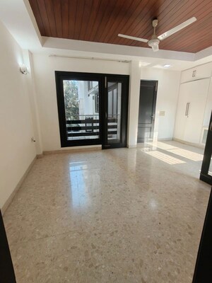 Room in 2 BHK Builder Floor at Vasant Vihar – for Rent