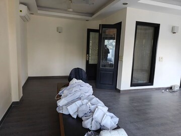 Bedroom in 2 BHK Builder Floor at Vasant Vihar – for Rent