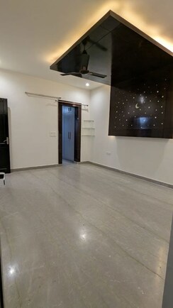 4 BHK + Extra Room Builder Floor For Rent in Sector 21D