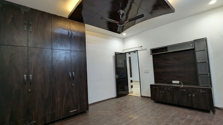 Kitchen, sector 21d 4 Bedroom 3208 Sq.Ft. Builder Floor In Sector 21d Faridabad 9795052