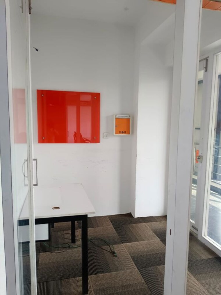 Bathroom, hrbr layout Commercial Office Space in IT/SEZ 3200 Sq.Ft. In Hrbr Layout Bangalore 9794994