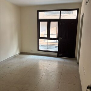 Room in 3.5 BHK Builder Floor at Sector 1 Wave City – for Rent