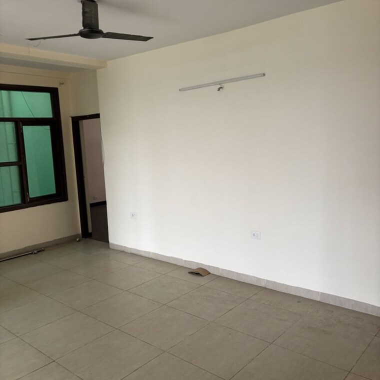 Room, sector 1 wave city 3.5 Bedroom 1556 Sq.Ft. Builder Floor In Sector 1 Wave City Ghaziabad 9795023