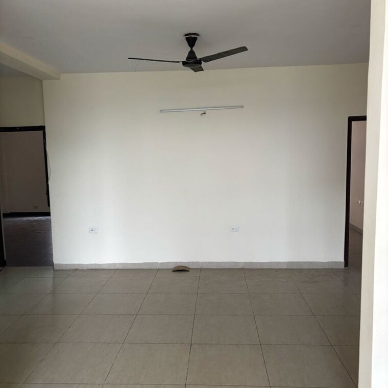 Room, sector 1 wave city 3.5 Bedroom 1556 Sq.Ft. Builder Floor In Sector 1 Wave City Ghaziabad 9795023