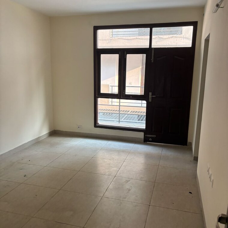 Room, sector 1 wave city 3.5 Bedroom 1556 Sq.Ft. Builder Floor In Sector 1 Wave City Ghaziabad 9795023