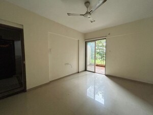 Room in 2 BHK Apartment at Vadgaon Budruk – for Rent