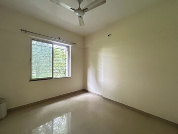 Room in 2 BHK Apartment at Vadgaon Budruk – for Rent