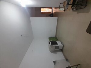 Room in 2 BHK Apartment at Dal Dal Seoni – for Sale